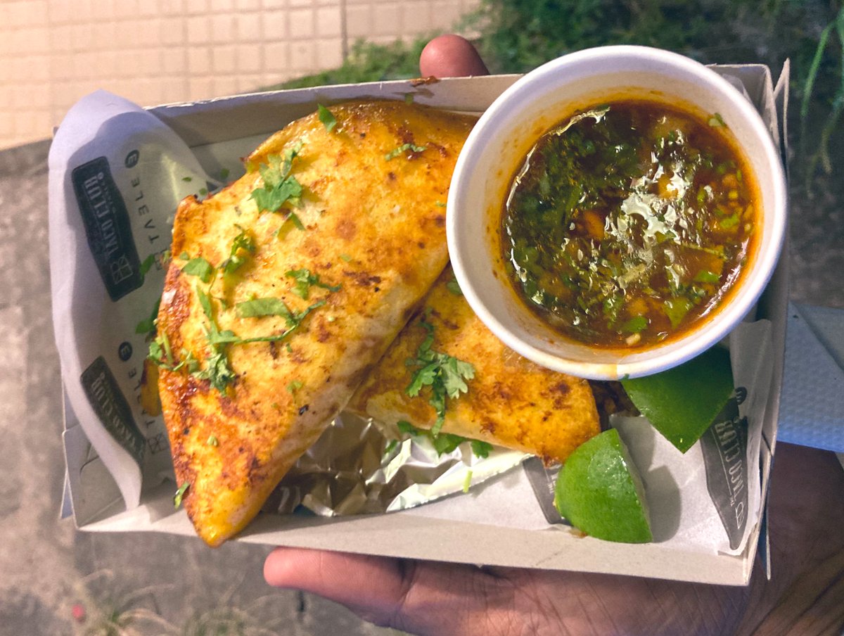 fotobaba's tweet photo. Dinner served …. #TACOCLUB #trivandrum https://t.co/Lc8I1NwzJQ