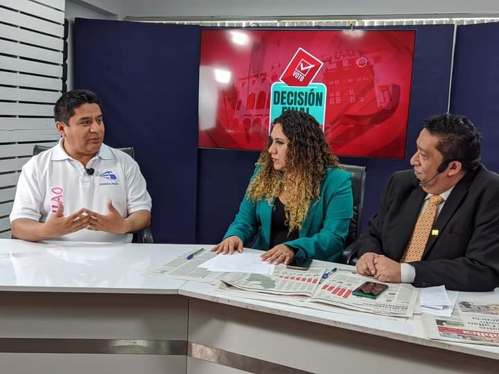 enpuntomuni's tweet photo. Este Domingo 25 desde las 10am vuelve DECISION FINAL en #Bhtv #CableMas con @JazminMalaver @RicardoHurtado
Gracias a @enpuntomuni https://t.co/wiRE77va2Y