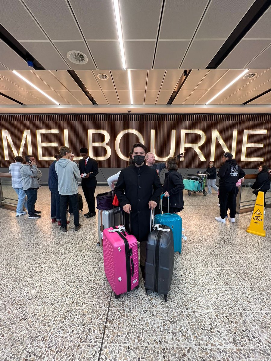 .<a href="/coffeelosoffee/">Carlos de la Torre</a> ya está en Melbourne, Australia 🇲🇽✈️ 🇦🇺Seguiremos de cerca su participación en el Campeonato Mundial de Baristas 2022 organizado por <a href="/WCoffeeChamps/">World Coffee Championships</a> 🏆✨☕️