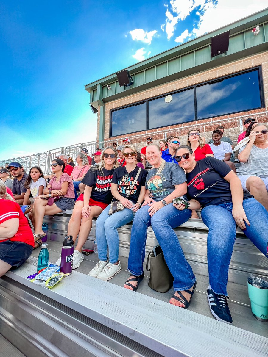 CPJH_PTO's tweet photo. @MrsJodiLea @CPJH_ELA @TISDCPJHS @CPJHAthletics Thanks for coming! ❤️❤️ https://t.co/j8AYIWIhWJ
