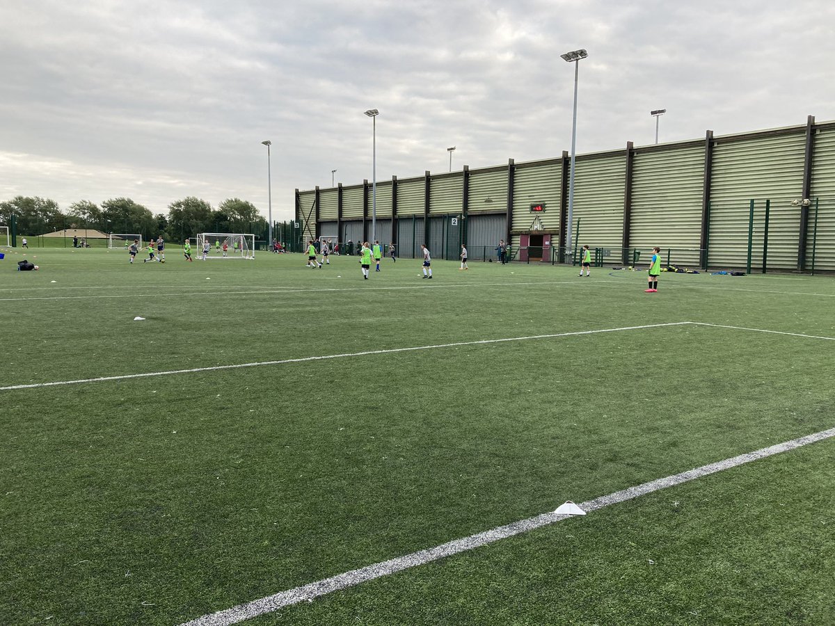 KingsLynnElite's tweet photo. Elite Squad training was thriving tonight, U9-U12 yr olds working hard on transitions. https://t.co/ujMFjUOVqb
