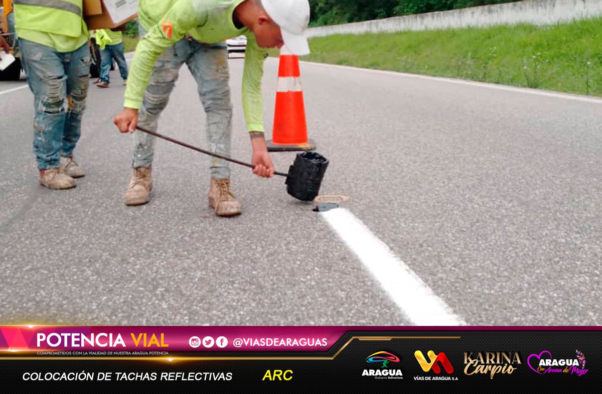 viasdearaguas's tweet photo. 🚧📸Gdora. @Soykarinacarpio #ARC mas segura, avanzamos con la demarcación vial en la #ARC con la colocación de tachas reflectivas (Ojos de Gato) en las líneas continuas y discontinuas.🚧
#VenezuelaProductiva
@NicolasMaduro @Jacquelincaste @VTVcanal8 @99Punto5 @victoria1039fm https://t.co/99569b6HXi