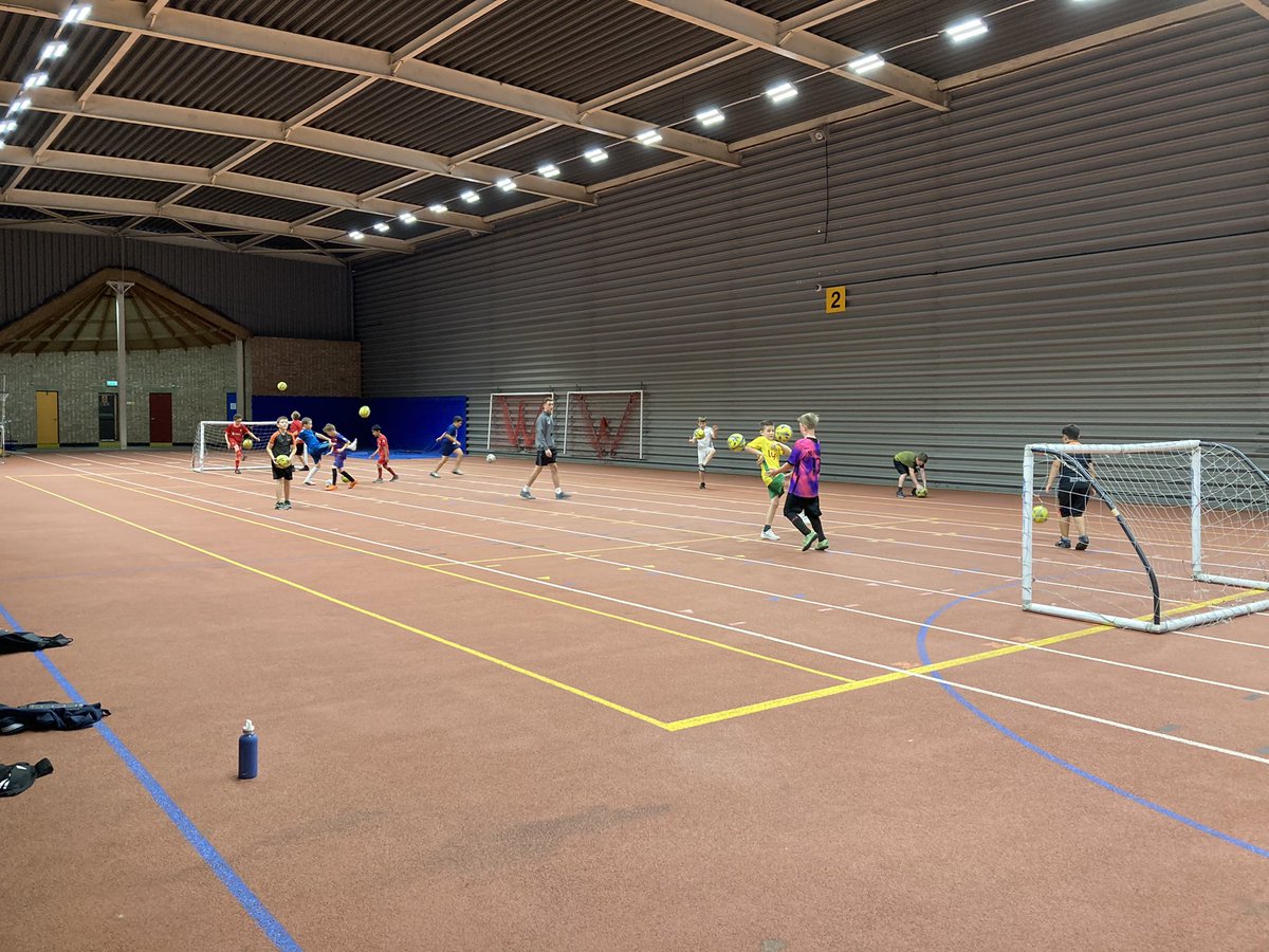 KingsLynnElite's tweet photo. Our introductory programme for U5-U12 ‘Ball Masters’ is well under way. We still have space for players aged 10-12. 

Sessions are Wednesday 6-7PM.
Alive Lynnsport Barn. https://t.co/pTy7QuI3Rv