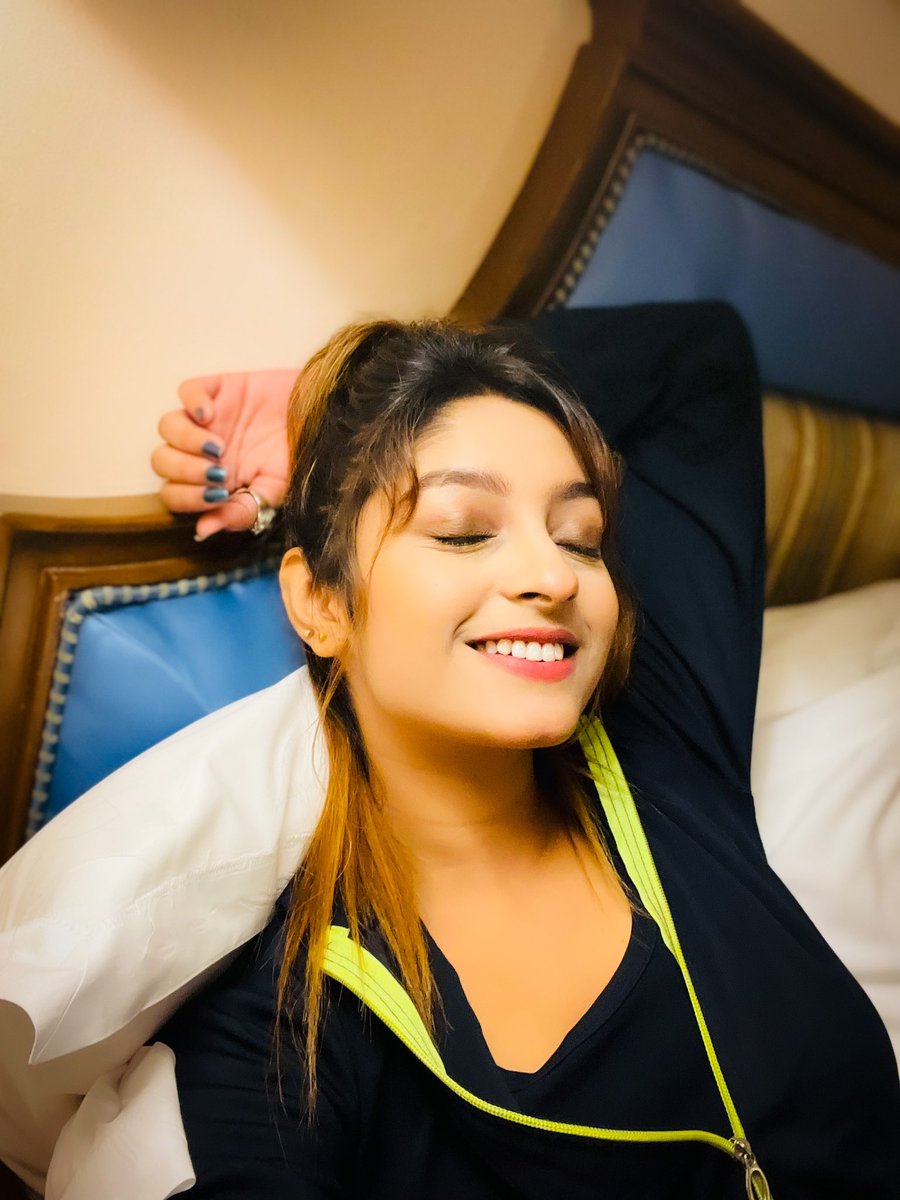 ActressShana's tweet photo. 안녕히 주무세요 ! 😴🫰💜🌙
#shanabhattacharya #actress #actresslife #blessed #goodnight #안녕히주무세요 #happysoul #sweetdreams #nightvibes #smile #sleepmood #bollywoodactress #tollywoodactress #saranghae #borahae #purpleyou #selfobsessed #ootd #rockerzgirl #Twitter #tweet #mood https://t.co/rGNDQSK2BS
