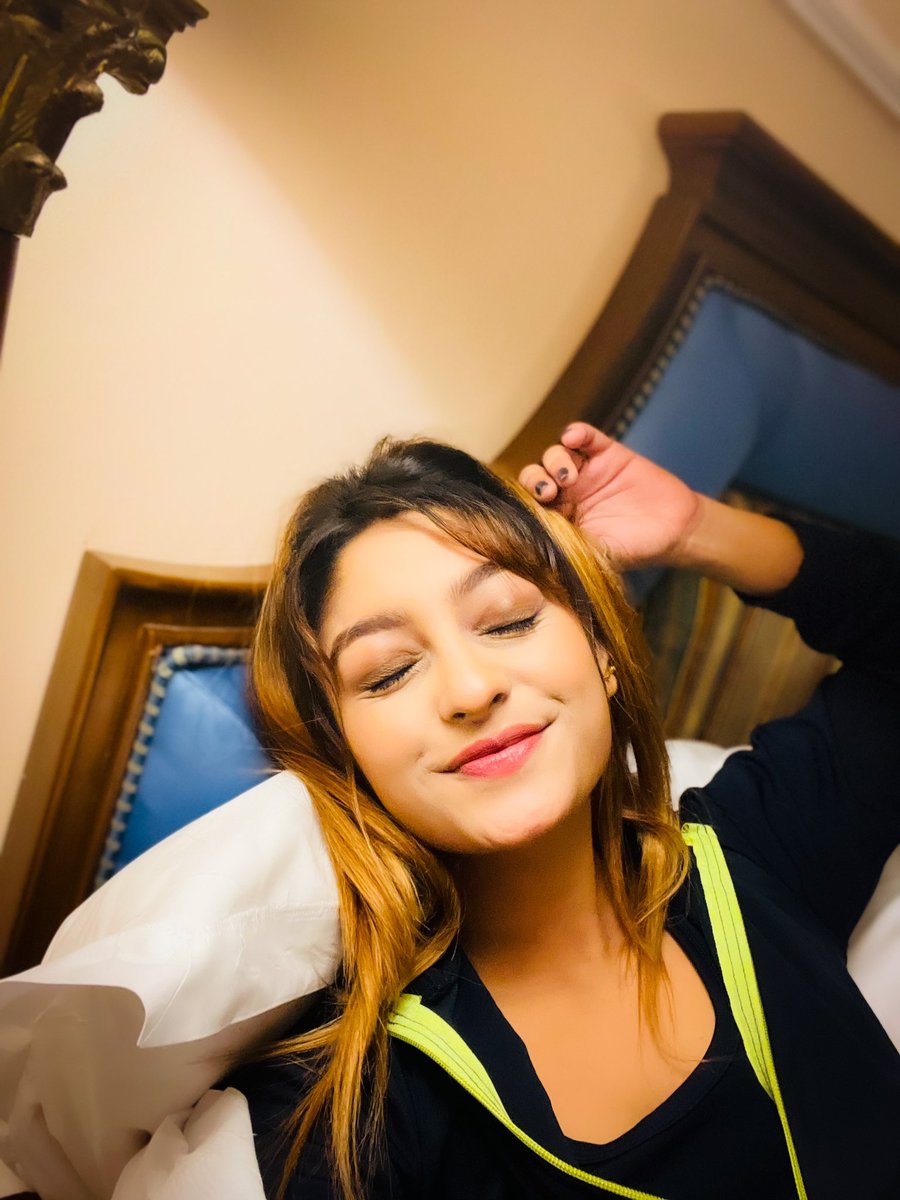 ActressShana's tweet photo. 안녕히 주무세요 ! 😴🫰💜🌙
#shanabhattacharya #actress #actresslife #blessed #goodnight #안녕히주무세요 #happysoul #sweetdreams #nightvibes #smile #sleepmood #bollywoodactress #tollywoodactress #saranghae #borahae #purpleyou #selfobsessed #ootd #rockerzgirl #Twitter #tweet #mood https://t.co/PL0klYY0rg
