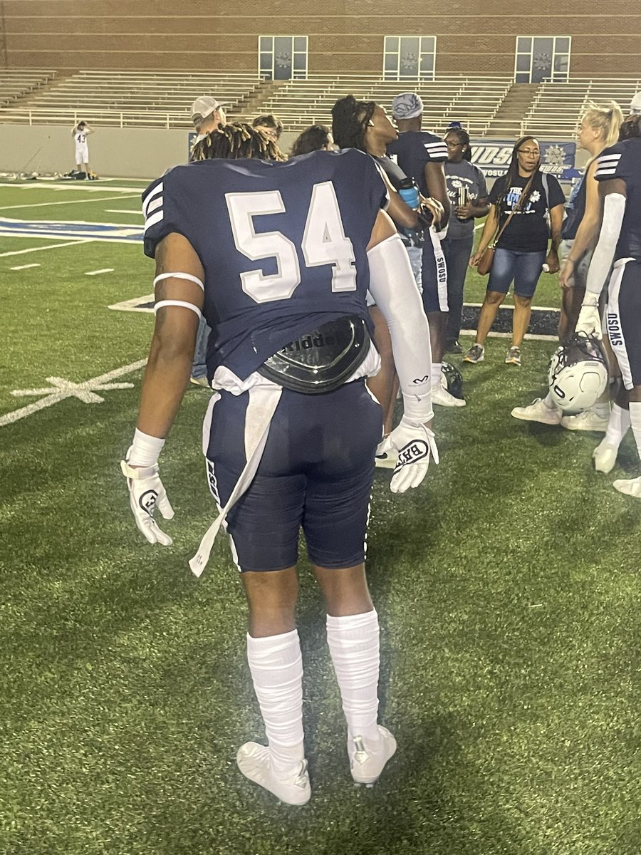 Comin a lil different this time 🔥🏈