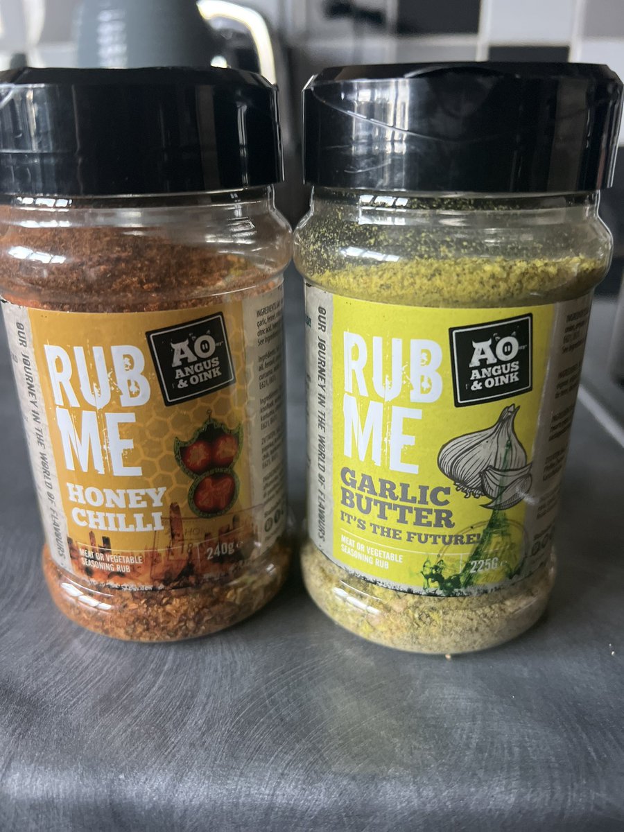braaiwooduk's tweet photo. Chicken wings at its best, absolutely love these rubs. Cooked over amazing coals produced from Knoppiesdoring aka Knobthorn Braaiwood πΏπ¦πͺ΅π₯#braaiwooduk #angusandoink #braaiwood #braai #knoppiesdoring https://t.co/uohj6y8k7j