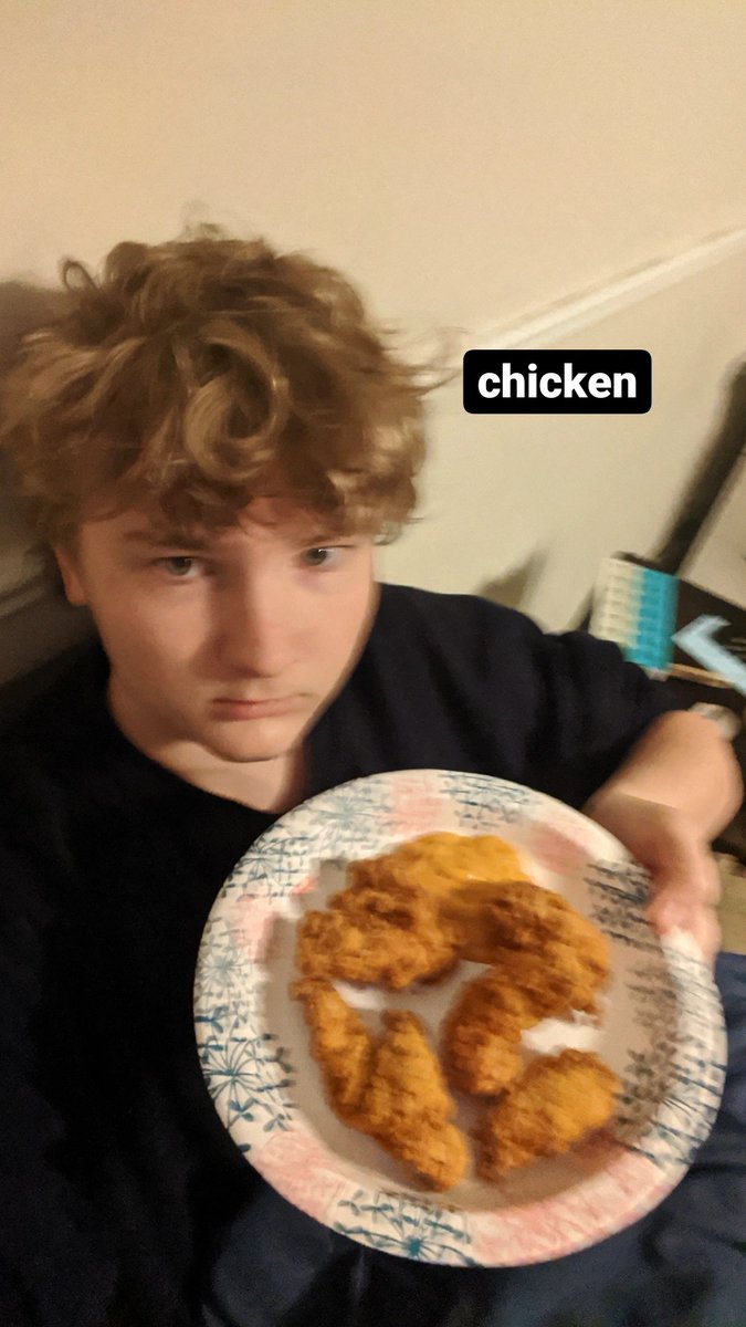 deadmanblake123's tweet photo. @CallMeCarsonYT this is my application to be in your next video. get back to me. I will be awaiting your response. https://t.co/lsvLUv1yVG