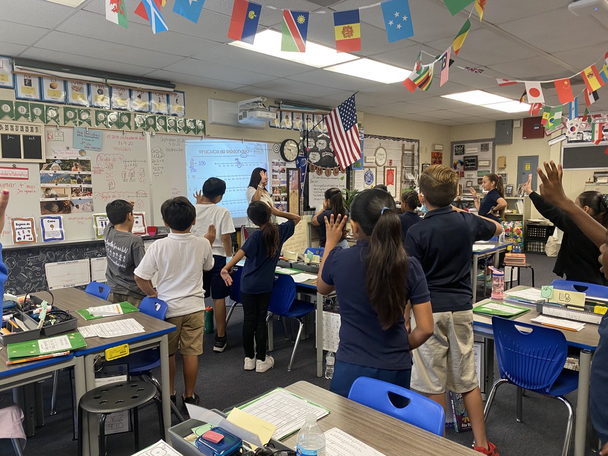 jbaker000's tweet photo. Mi corazon esta lleno ❤️! Beautiful moments at @WebsterLBUSD Elementary this morning while sitting in Ms. Gonsalves' classroom watching bilingualism flourish. There was true magic happening in this @LongbeachUSD classroom. #proudtobeLBUSD https://t.co/T4YYgT9jKa