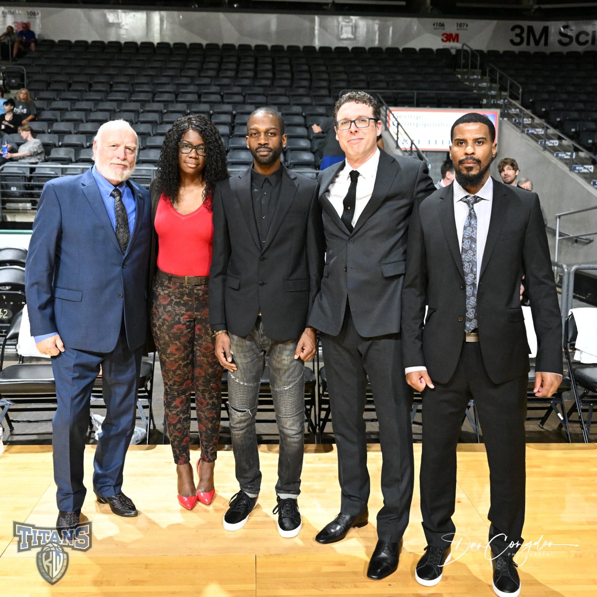 kw_titans's tweet photo. 🏀 It's #NationalCoachesWeek - and we appreciate ours!

📷:@dancongdon 

#WeAreTitans https://t.co/1F35Xhjus7