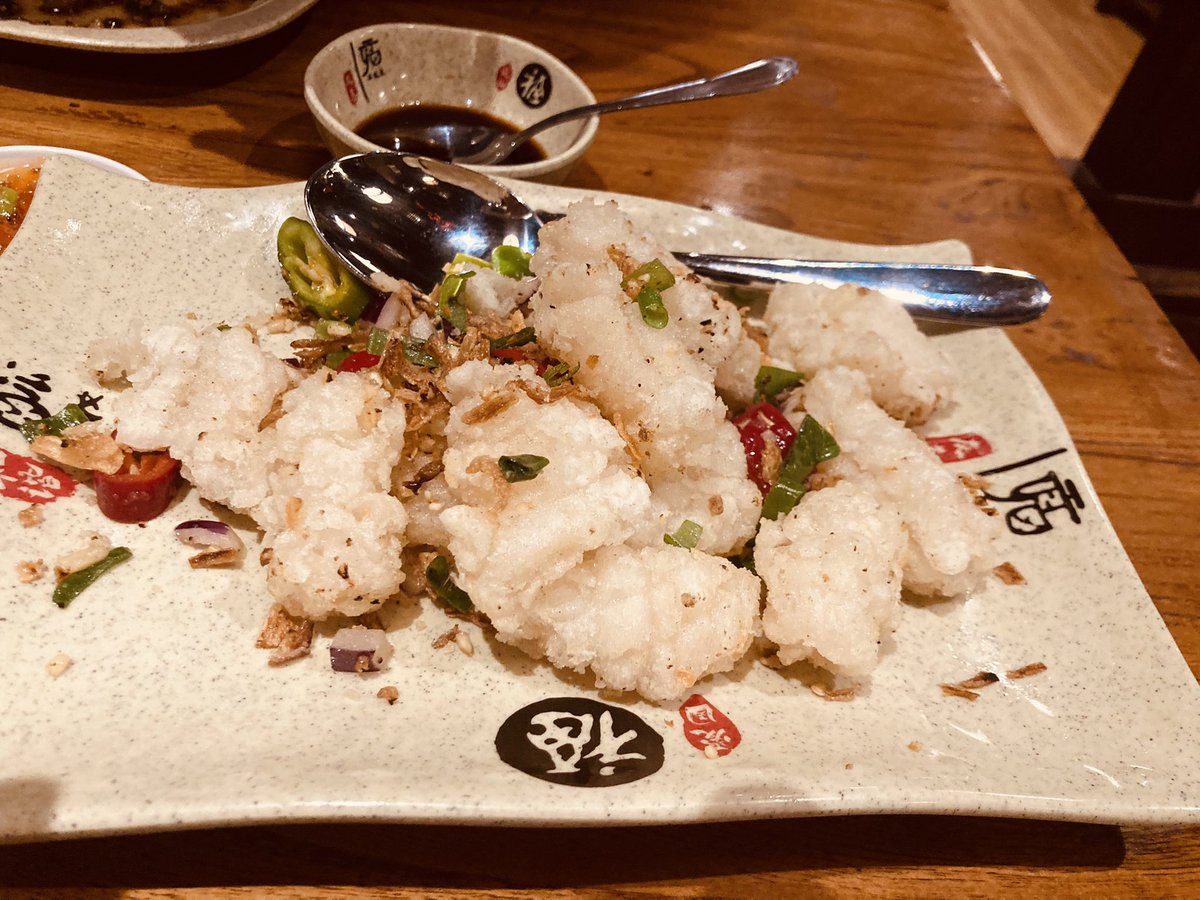 booksandwine76's tweet photo. Two birthday meals in one day might have been overly ambitious @sichuangrand1 #prawndumpling #saltandpeppersquid #dryfriedgreenbeanswithporkmince ๐คฐ๐ผ https://t.co/dpKqZFBJcM