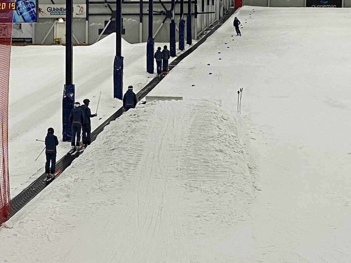 FH_Moguls's tweet photo. Starting the #FHWT jumping season #moguls #jumps #buckels #FreestyleHolland https://t.co/pv47egKEk3