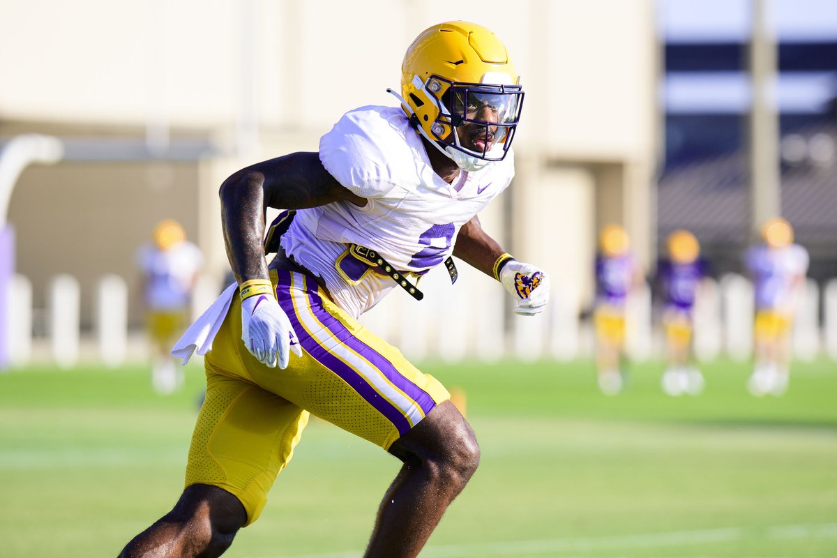LSUfootball's tweet photo. Game 4 Prep https://t.co/WCR3TNphFl