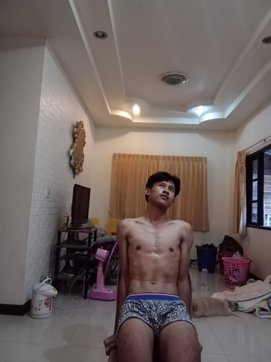 WittawatSbr's tweet photo. มันจะรกๆหน่อย https://t.co/1SXlLFQe8c