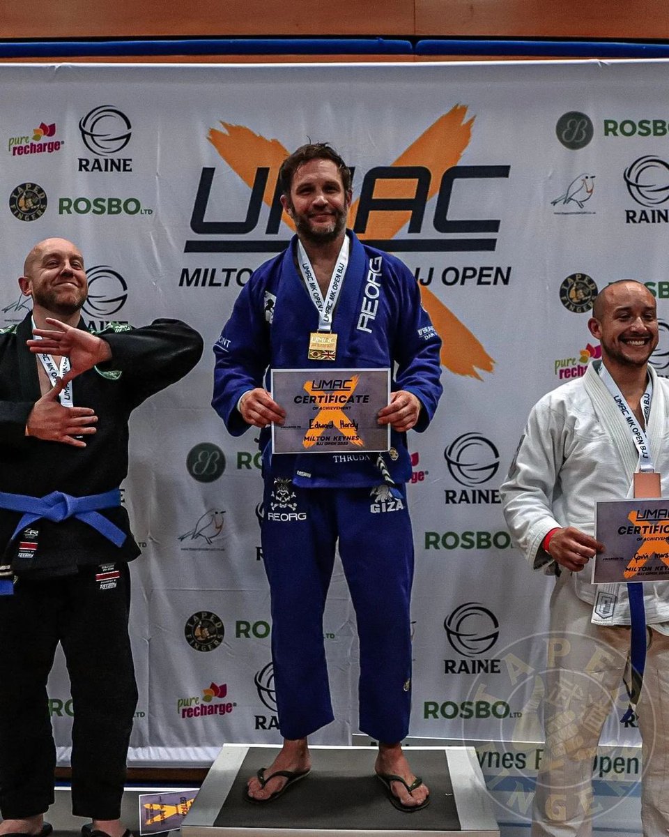 lacosacine's tweet photo. 🥇 Te compartimos un Tom Hardy campeón de Jiu Jitsu para que te ayude a triunfar siempre. https://t.co/8cTMLFpsOU