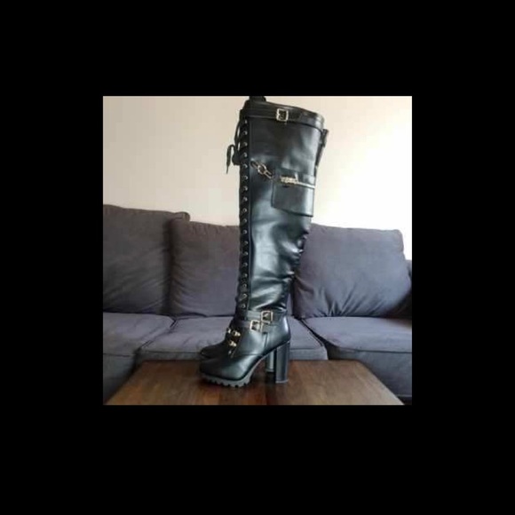 crowbaby71's tweet photo. So good I had to share! Check out all the items I'm loving on @Poshmarkapp #poshmark #fashion #style #shopmycloset #kidpik #primitive: https://t.co/5pXcKGBadj https://t.co/tSL93gZiRh