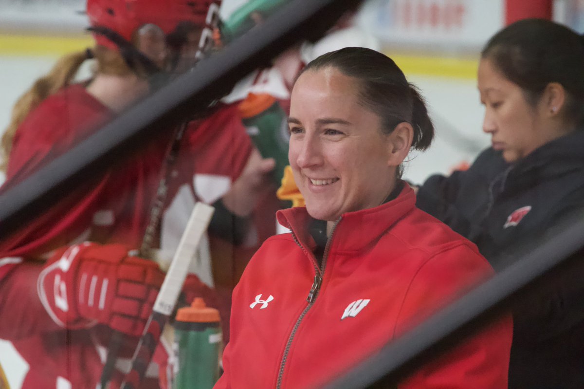 Wisconsin Hockey tweet media