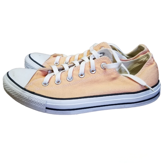 snipsnipchick's tweet image. So good I had to share! Check out all the items I&apos;m loving on @Poshmarkapp #poshmark #fashion #style #shopmycloset #forever21 #converse: posh.mk/YZ9ehRXFvtb