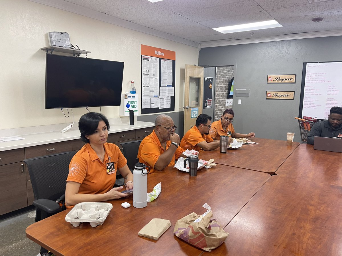 Hays585's tweet photo. Celebrating Safety!! https://t.co/uvWQ82olHB