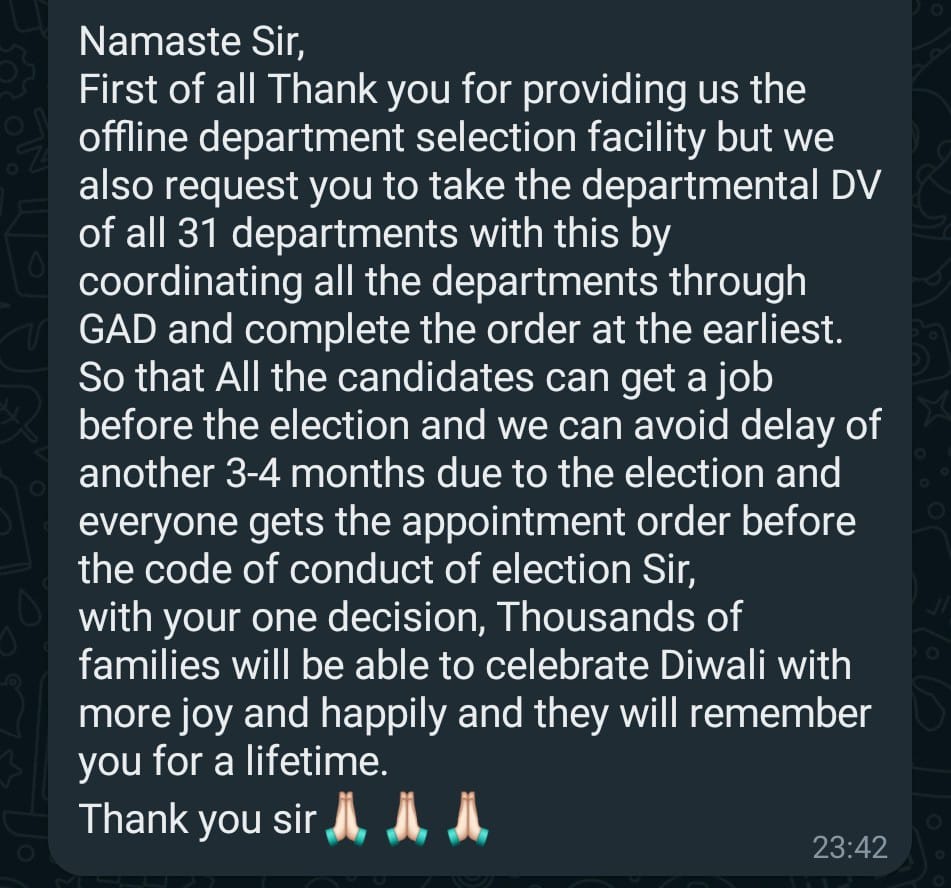 Darshit53599436's tweet photo. @AKRAKESHIAS1
 #GSSSB 
#Order 
Pls, look in this matter sir🙏🙏 https://t.co/Eq1xu55s8k