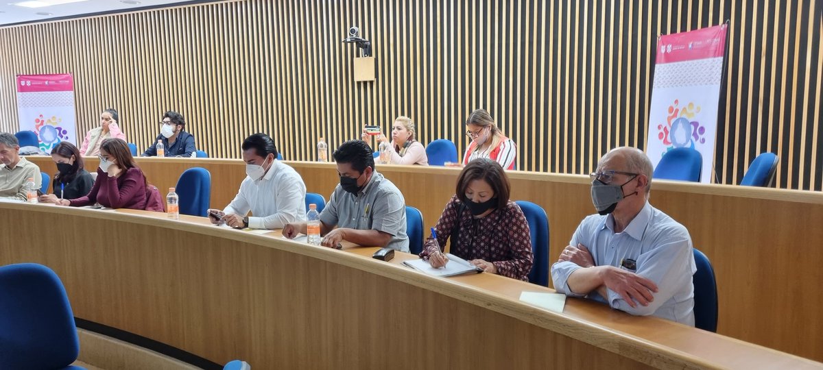 cesacdmx's tweet photo. El @PUEC_UNAM , el #FESCDMX y representantes de @SEDEMA_CDMX @SacmexCDMX @seduviCDMX @PlaneandoLaCDMX @SGIRPC_CDMX @SedecoCDMX y @LaSEMOVI se reunieron el día de hoy para revisar los avances del estudio "Proyecto de Restauración Ambiental Sierra de las Cruces" https://t.co/gtaSlBkVNk