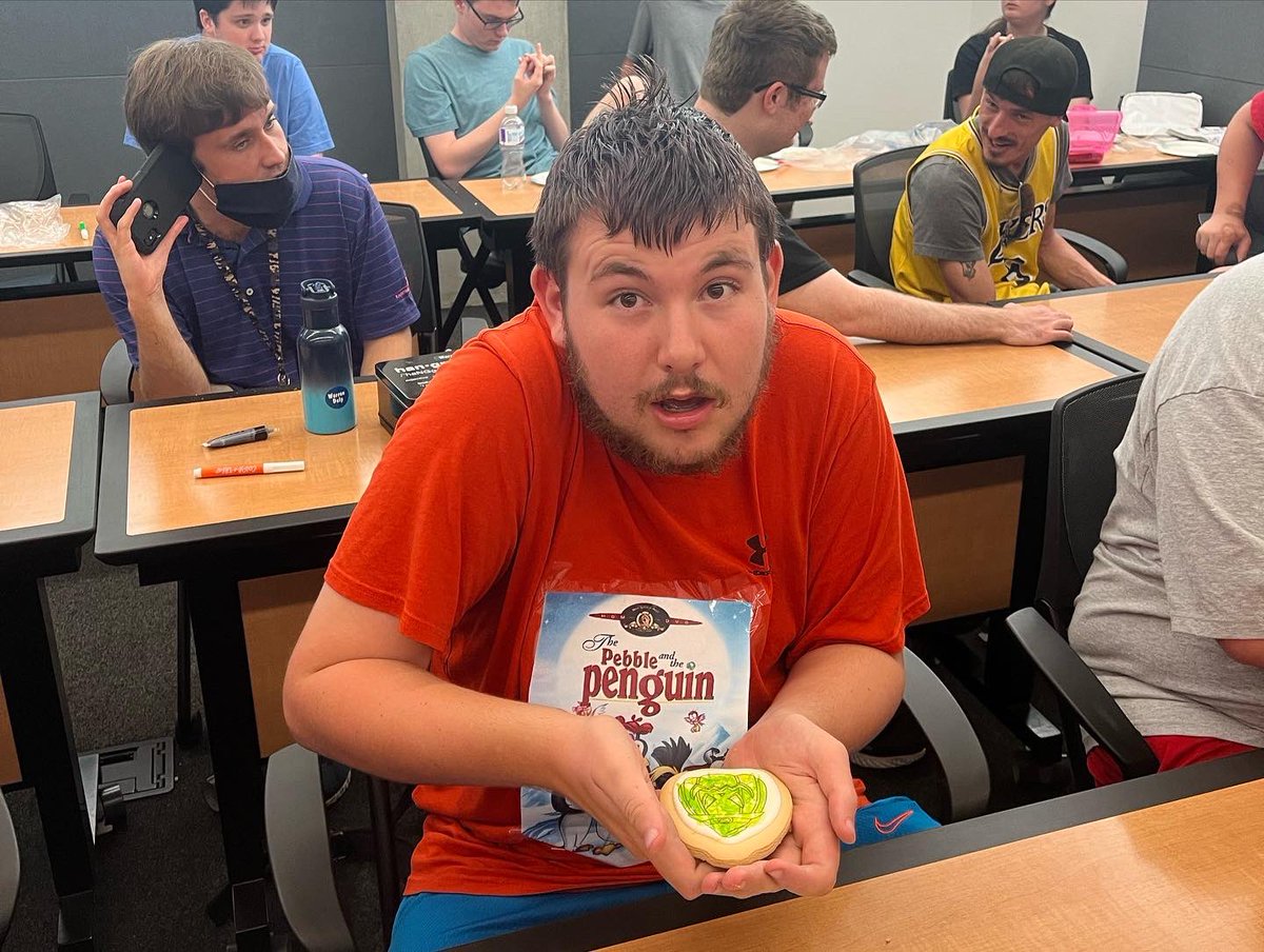 UNTBestBuddies's tweet photo. we had SO much fun decorating cookies and hanging out with our buddies! we can’t wait for next week! 💜 https://t.co/yhDkZ8OILu