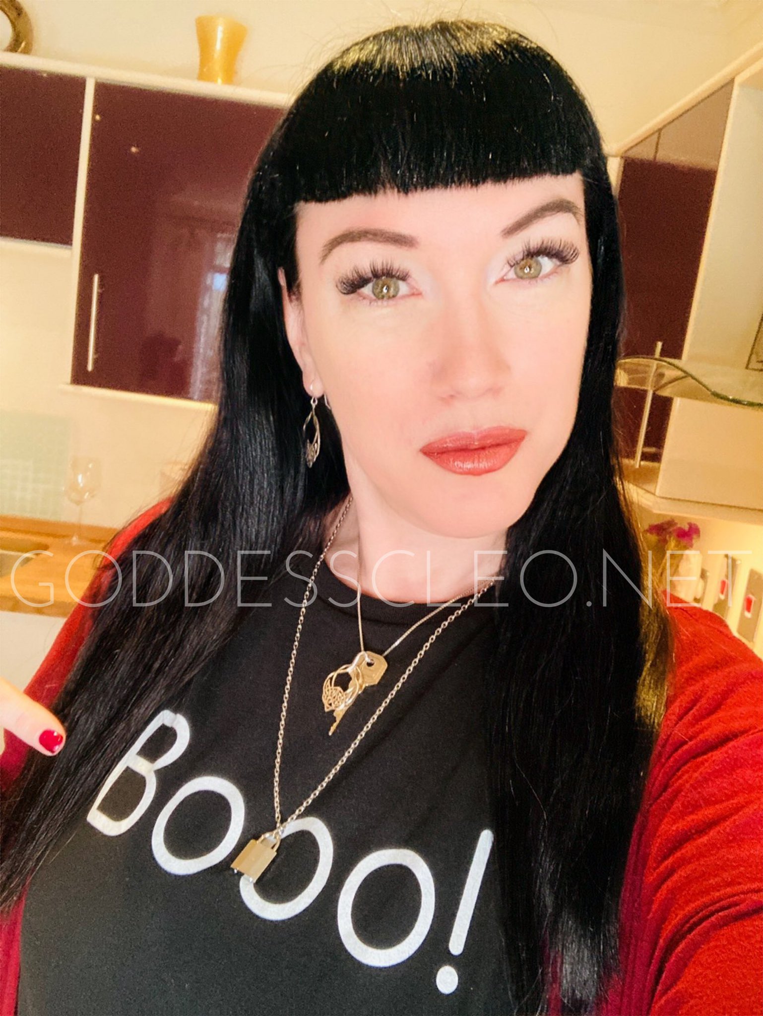 goddess-cleo-london-dominatrix-on-twitter-booo-how-are-we-all