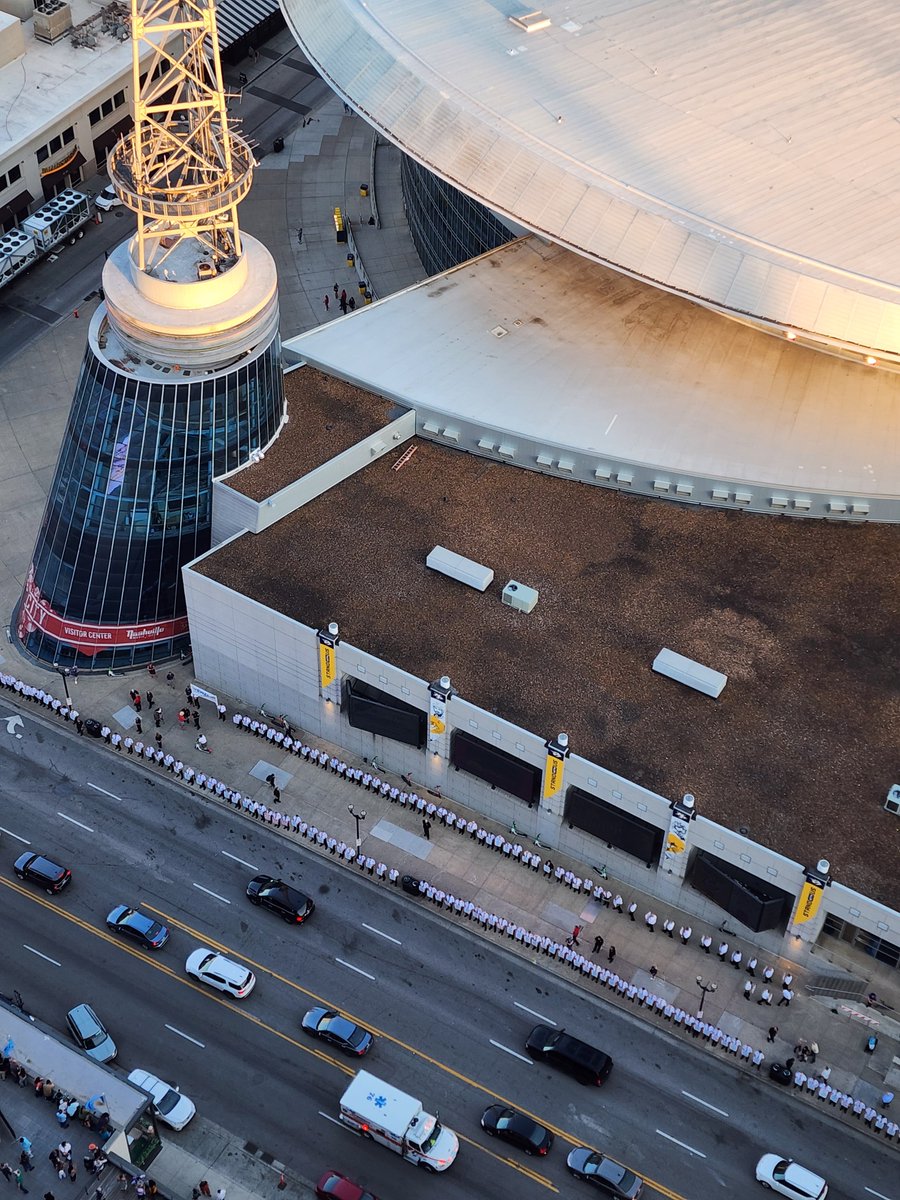 CBastin's tweet photo. @ScanNashville  SWAPA Southwest pilots sharing their message with Southwest Management at their party on the Fifth &amp; Broad Skydeck..always something interesting to see on Broadway https://t.co/xRLahfsI3V