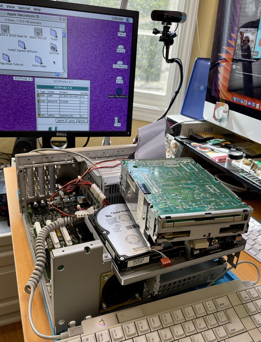 GarthBeagle's tweet photo. 💿 IT FREAKING WORKS!
#applecdsc #multimedia #cdrom
#retrocomputing #opticaldrives
#sonycdu8001 #sony
#macintosh #centris650 https://t.co/OCp1y6JOdM