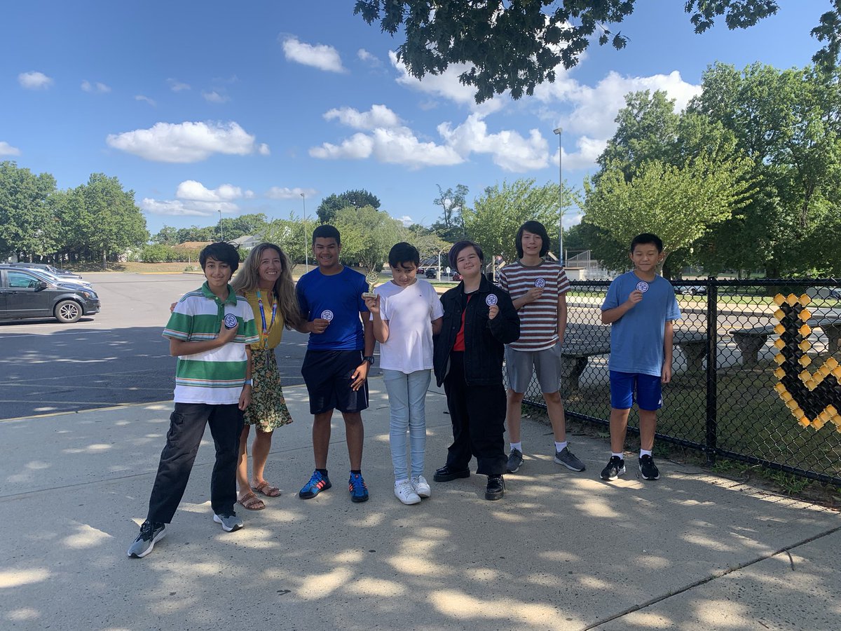 Finally got to celebrate our great #matholympiad team from 2021-2022 with the delivery of our awards. SS world-wide percentile ranks ranged from top 50% top 10%! <a href="/WhufsdRams/">Ram Pride</a> @WhufsdD