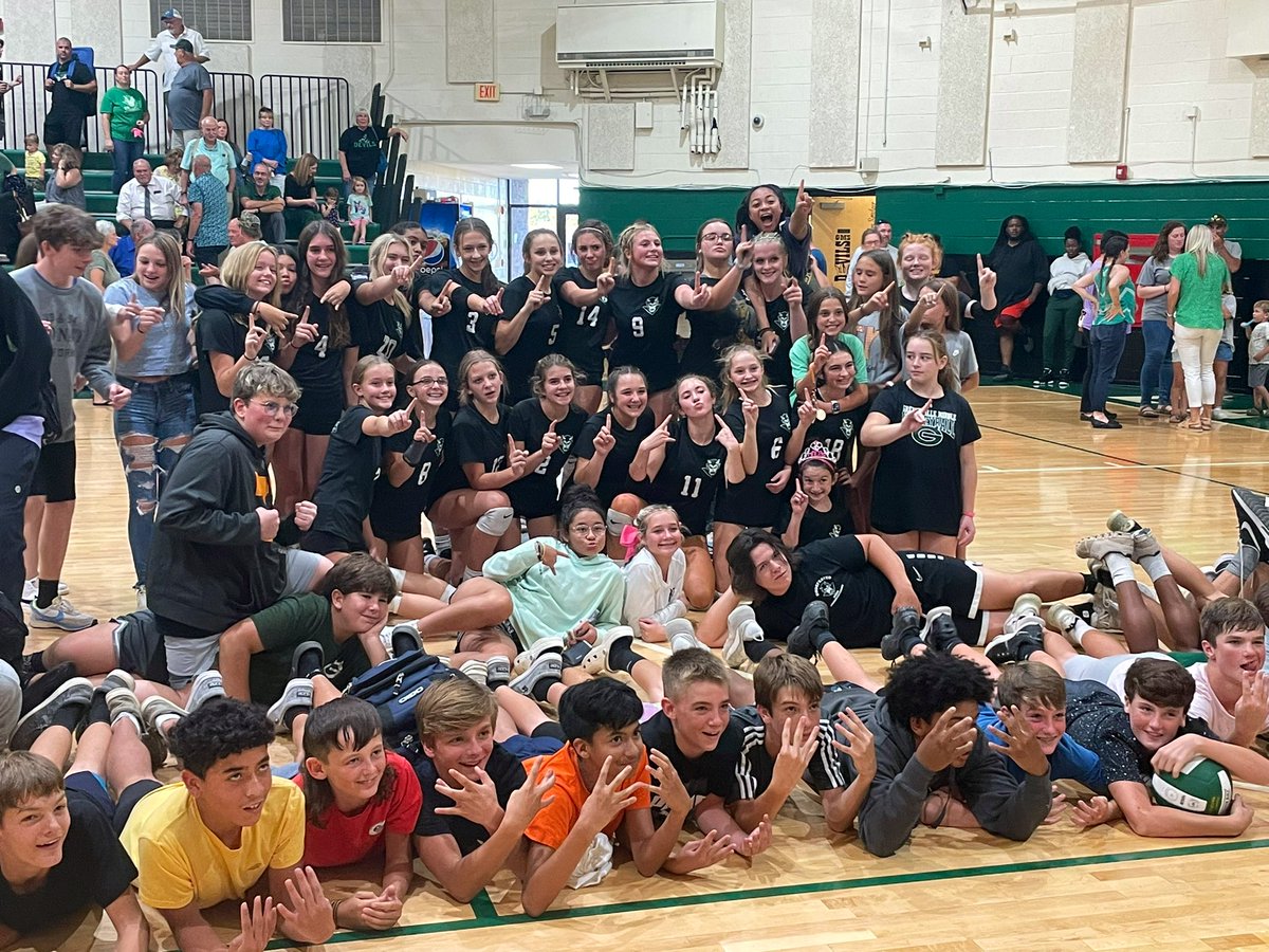 jeremy_simerly's tweet photo. GMS Athletics, Volleyball
Congratulations to the GMS Lady Devils Varsity Volleyball team on their sweep over visiting Liberty Bell. 
The Lady Devils finish in 1st place on the season. 
Go Devils! 
@gms_tn @GMSDEVILSVBALL @racheladamstn @CoachMcCall65 https://t.co/iDhiE4GYoO