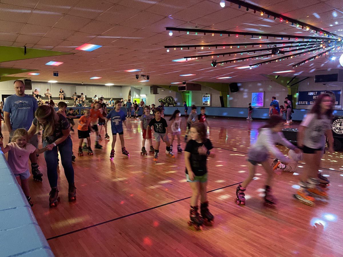 RetrieverPride's tweet photo. Let’s all skate! https://t.co/Dax73Xv8vu