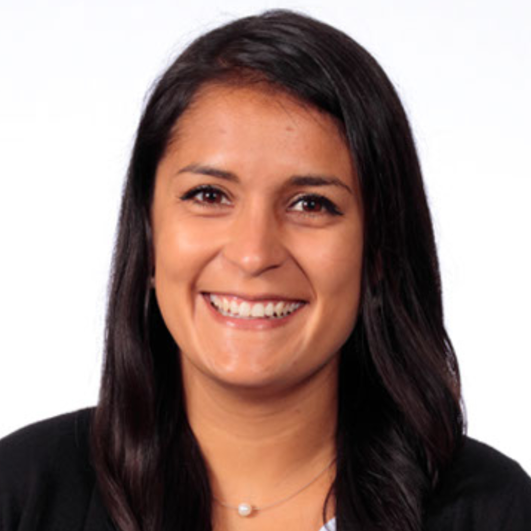 UCSFNurse's tweet photo. It’s #LatinxHeritageMonth! We’re highlighting @UCSFNurse members building Latinx community. Meet Karen Acevedo MS '18 “I'm thankful for the guidance I received from both my #MEPN family & my clinical director at the CerviCusco practicum & the DIVA program"
https://t.co/qwXcKTYHky https://t.co/uwLniKWzQW