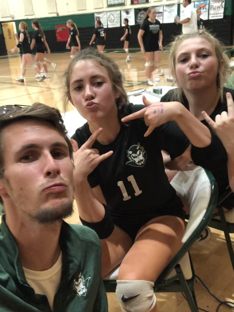 Cody_Guinn's tweet photo. Big time win by @GMSDEVILSVBALL tonight! These girls were locked in for 8th grade night! #RISEasONE https://t.co/AZ3azFnsZz