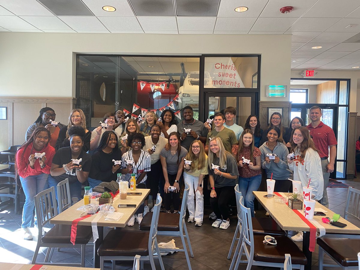 desoto-central-high-on-twitter-dc-ambassadors-kicked-off-their-chick