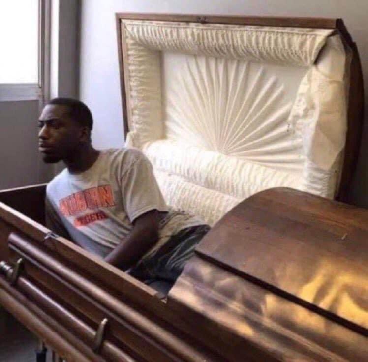 thcerejoe's tweet photo. "Obrigado por vir Justin Bieber, ela era a tua maior fã" https://t.co/XNFL00lddA