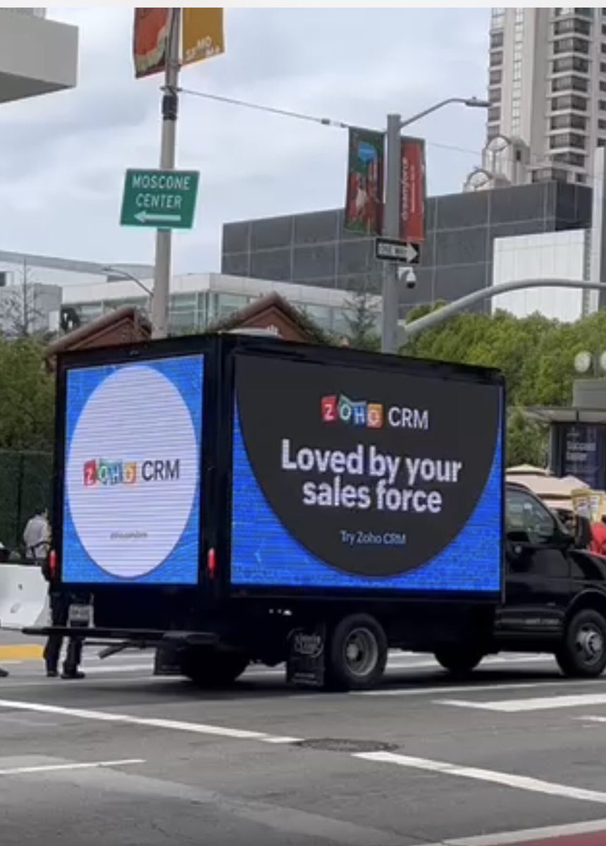 The vibes at dreamforce is unparalleled. Specially <a href="/Zoho/">Zoho</a>’s guerrilla marketing at SF event is awe inspiring!!
<a href="/neelc/">Nilotpal Chanda</a> <a href="/bluecopahq/">bluecopahq</a> #dreamforce2022