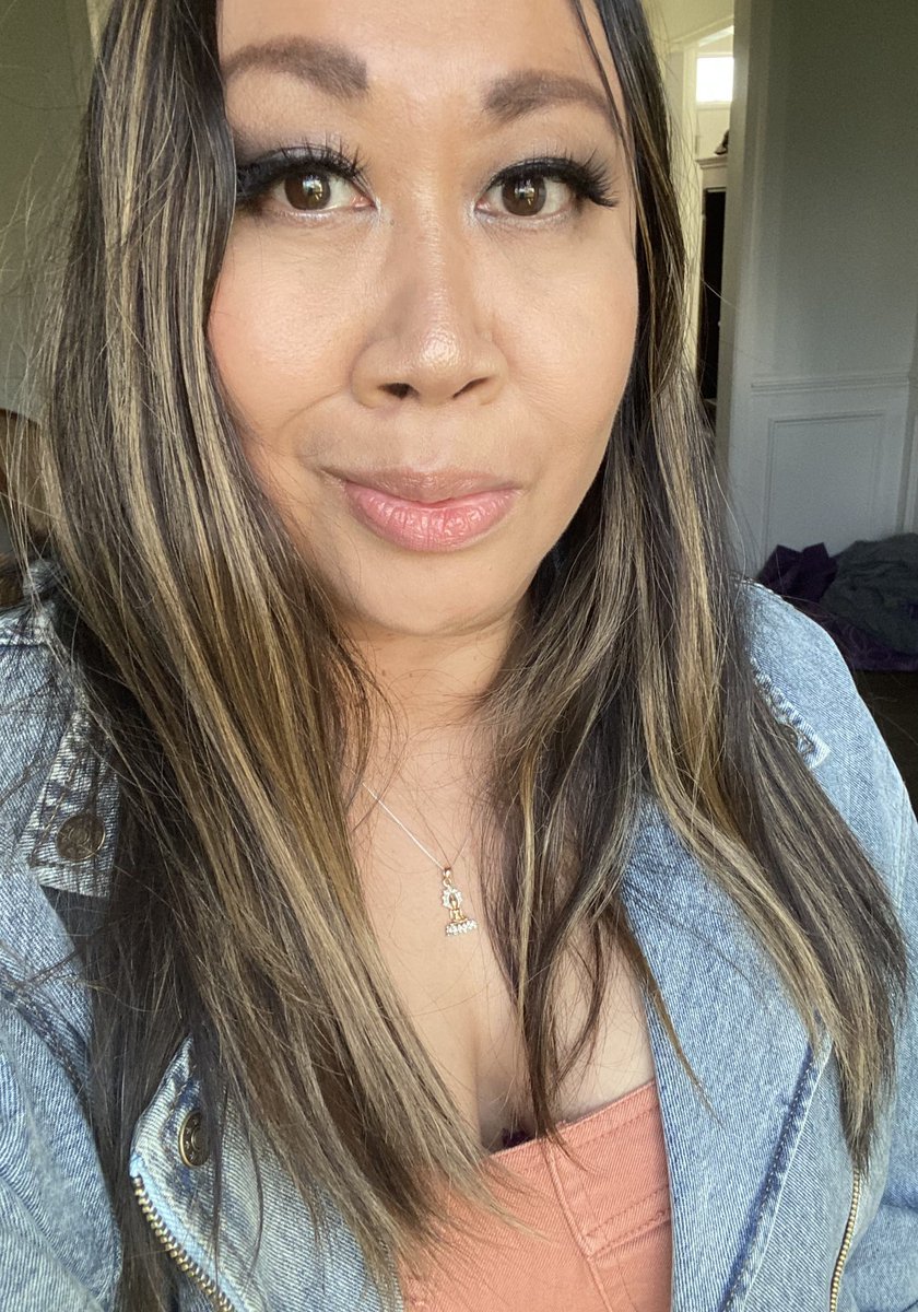 DavineDC's tweet photo. I put some high heels on my face today and worked out some brand new bits at Wicked Comedy‘s brand new mic in Fairfax. 

#lashes  #comedyshow #newmic #newbits #comedy #standupcomedy https://t.co/DyjycGBWmb