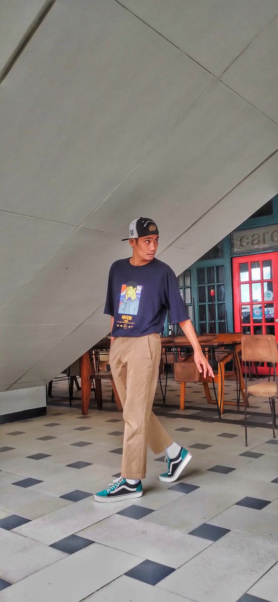 nellyvalencia0's tweet photo. happy off!
#streetfashion #ootdinspiration #ootd #mensfashion #aesthetics #streetstyle #influencer #styleinfluencer #followme #retweet #instagay #gay #rainbow #vsco #vscoph #iloilo #ilocity #iloilocityoflove #retweet https://t.co/hXEduODnfG