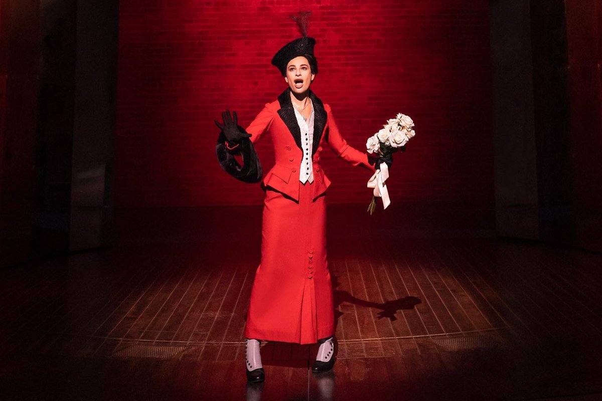 FunnyGirlBwy's tweet photo. Say “Hello, Gorgeous” to these photos! Here’s your first official look at  Lea Michele in #FUNNYGIRL! 

📸: @MurphyMade https://t.co/Piy4eOPyYj