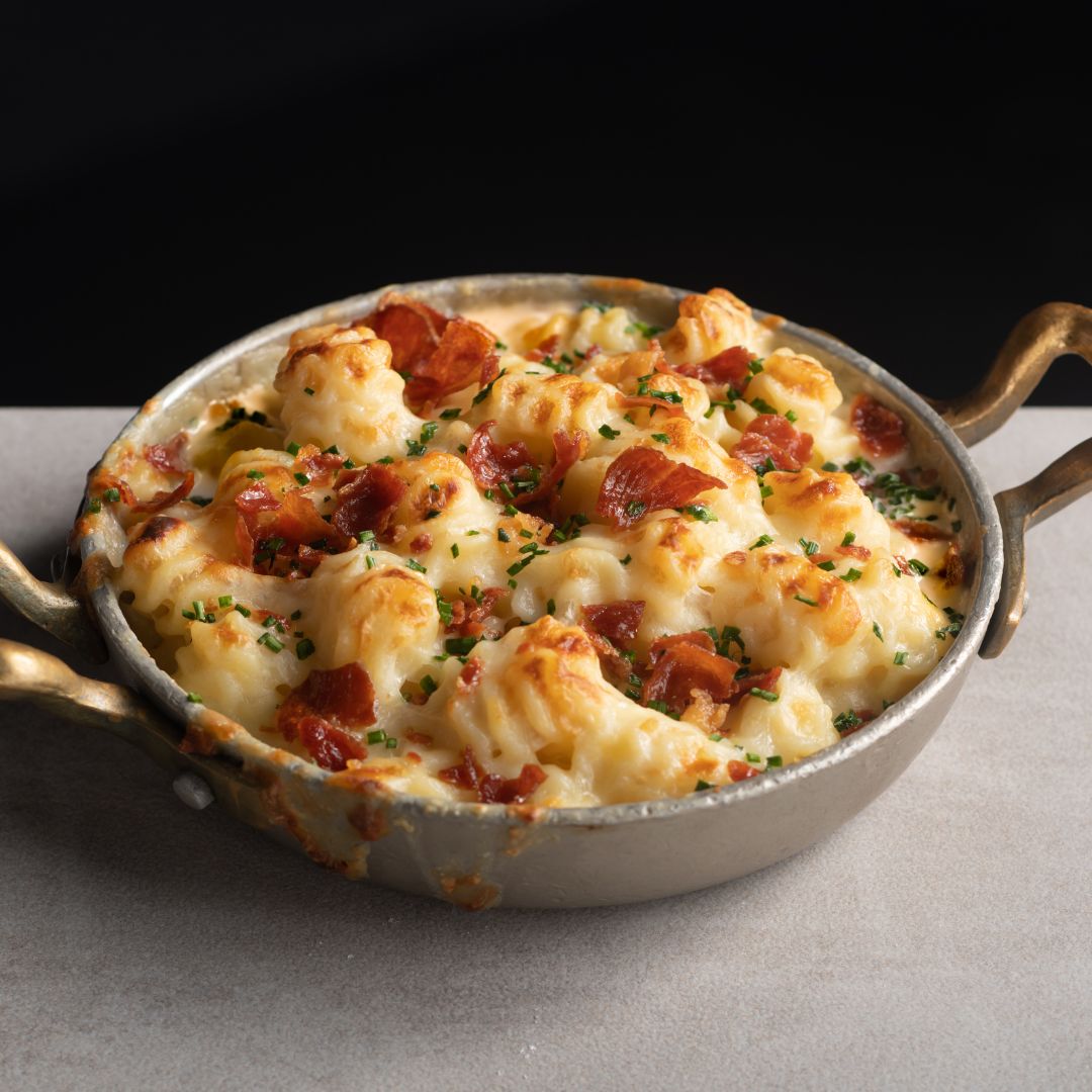 HarrahsSoCal's tweet photo. If we were an emoji, we would be "π€€". #HarrahsSoCal #GRHellsKitchen #FunnerHK #HellsKitchen https://t.co/eYAb9sfJsk