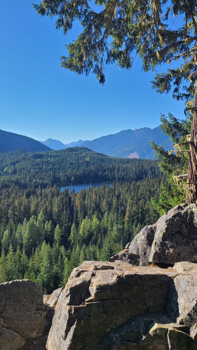 YourOwnRoadshow's tweet photo. Whistler, BC is out of this world pretty. So glad we came this way on our way back from Alaska! #bcparks #whistler #britishcolumbia https://t.co/cf5m2vce8T