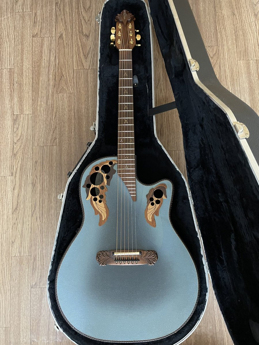 Fada96035084's tweet photo. とうとう夢を叶えた。
Ovation Super Adamas https://t.co/baFIxVq4DK