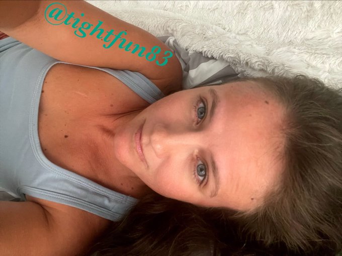 Come cuddle me? 😉 https://t.co/pFhtqT6W57