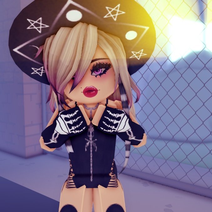 Pink Emo Messy Raccoon Hair's Code & Price - RblxTrade