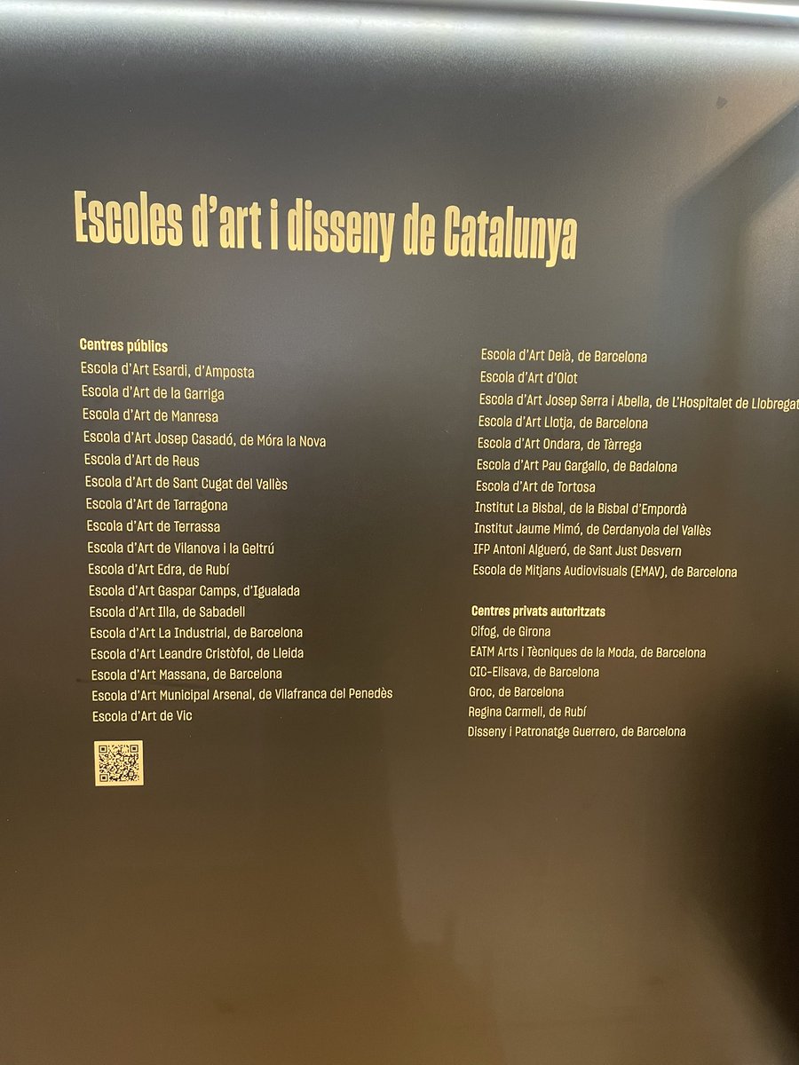 amiguel_FP's tweet photo. Visita a la mostra #DESemmascaraART de l alumnat de les escoles d’art i disseny de Catalunya. Excel•lents treballs i tallers de màscares per a infants.
Visibilitat als @enseapd
#SomFP #SomERE @educaciocat https://t.co/I136aOI4zg