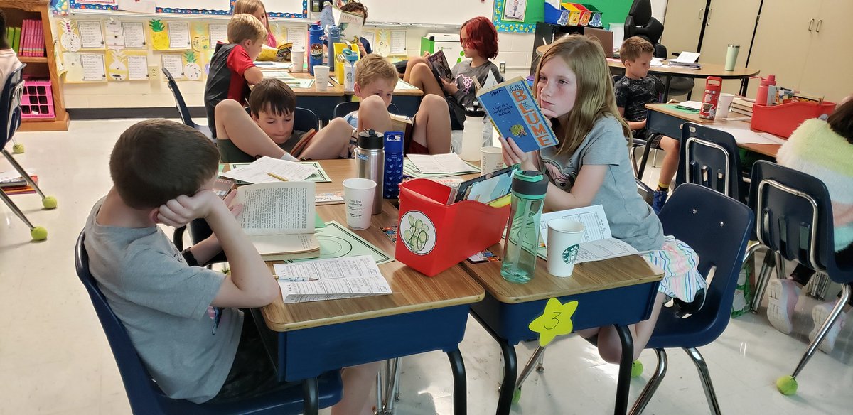 What a great day in 4th grade @mvesycsd 'Tasting Books'. At the end we had many groans from Ss who wanted to keep reading ❤️📚☕  @kdenny_ @JillGillikinAP #gamechagers #engageYCSD