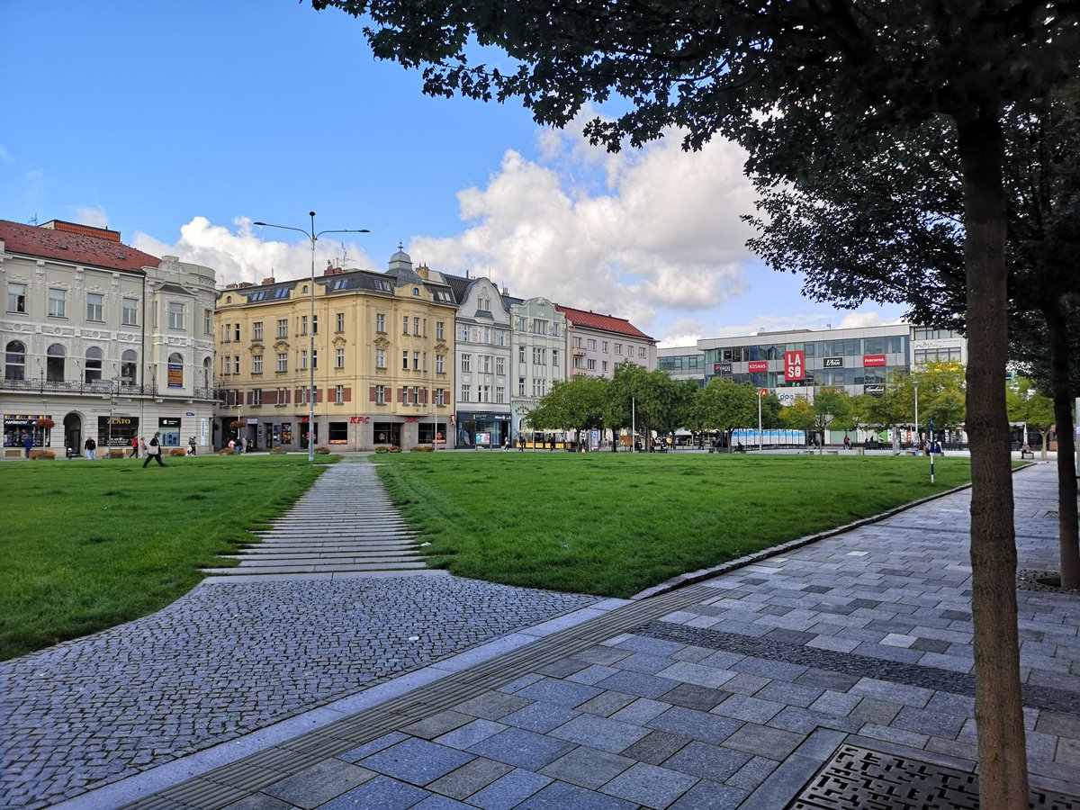 MayerovaMartina's tweet photo. Po několika letech setkání s bývalými kolegyněmi...
Bylo to fajn a tady máte krásnou Ostravu... #BOOSTRAVA https://t.co/LnbTSUwqQo