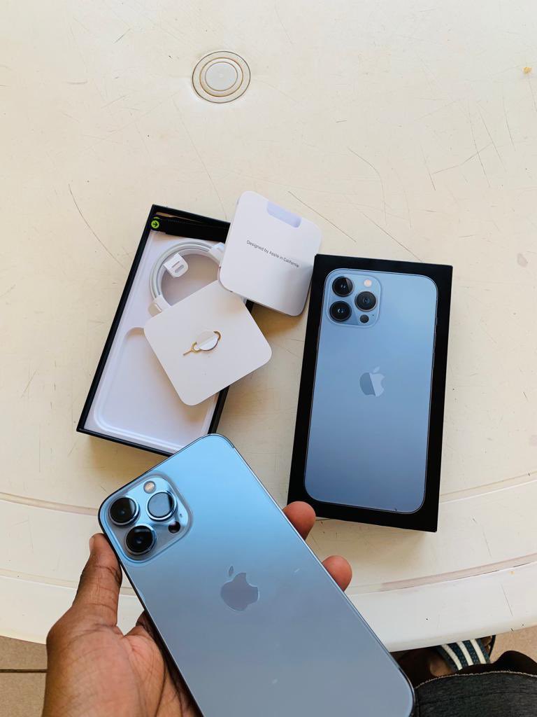 BigBabyZ33's tweet photo. Hey guys I’m selling an iPhone 13 Pro max 256 gb. It’s about 2 months old. And it’s still under warranty. Price negotiable. Contact:  77 122 048.
Please RT.❤️ https://t.co/FZvduA78Ai