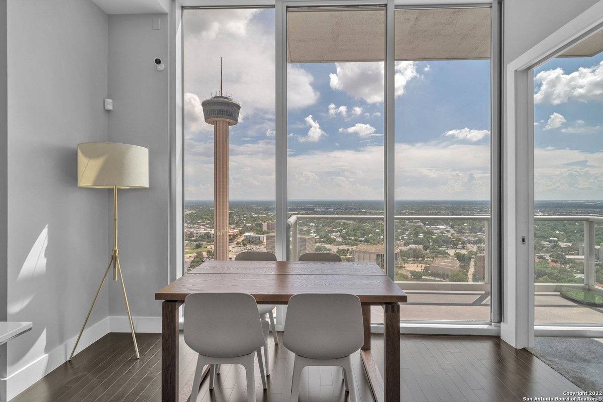 rowdyrealtor210's tweet photo. $405k
The Alteza residences at Grand Hyatt @ San Antonio Riverwalk has 24 hr concierge service, riverwalk access, and resident only pool is being constructed, just to name a few.
https://t.co/Cz9La6C4zA
#GrellRealtyGroup #UTSA #Downtown #SanAntonio https://t.co/LZIPxxLG75